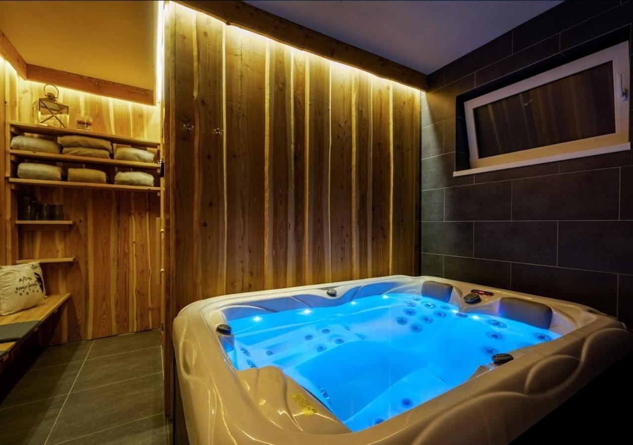 Villa Liptovmara Izipovce ภายนอก รูปภาพ
